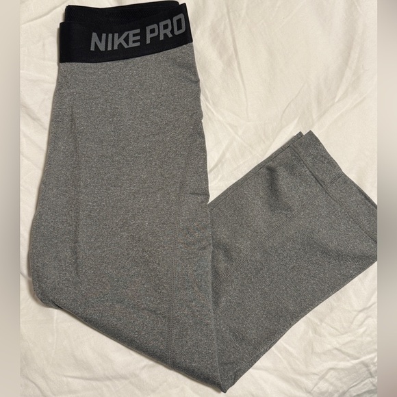 Cropped workout pants - XS - Picture 2 of 4